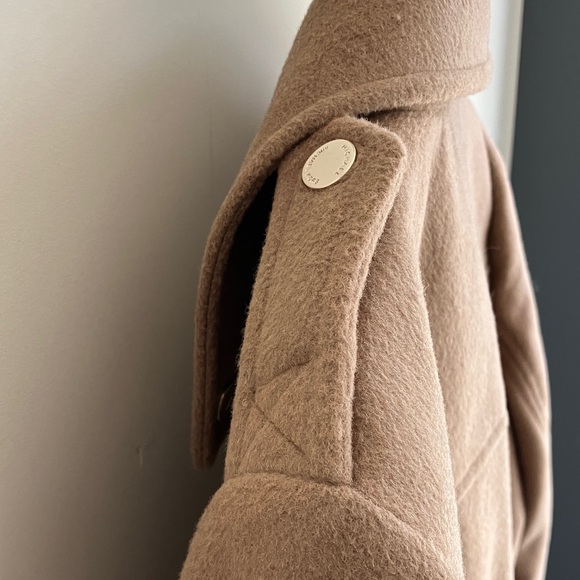 MICHAEL KORS Women's Asymmetrical Zip Up Belted Wrap Dark Camel Coat Size L NWT - Picture 5 of 5